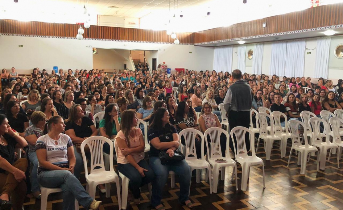 Secretaria de Educação realiza cerimônia de abertura do ano letivo
