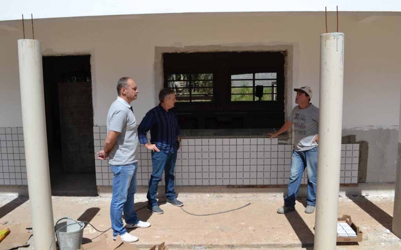 Prefeitura em parceria com o Governo Federal está construindo nova escola no Jardim Pinheiros