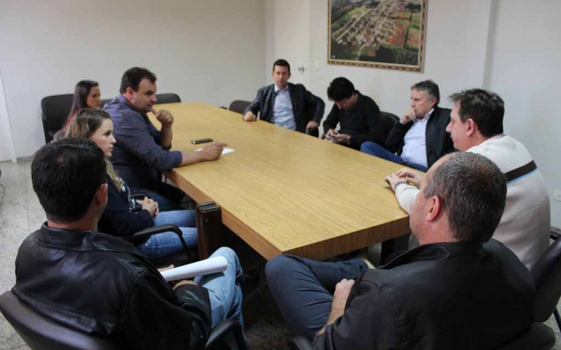 Prefeito de Teixeira Soares visita Prudentópolis para conhecer sistema de monitoramento de câmeras de segurança